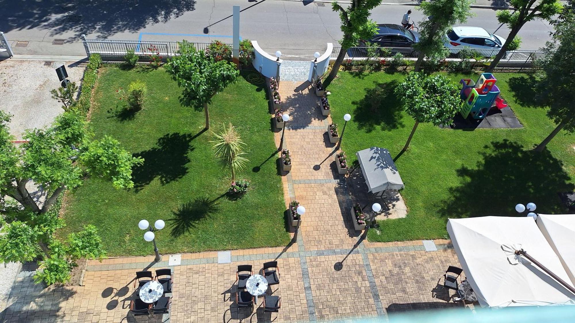 Hotel Massimo Cervia Ngoại thất bức ảnh